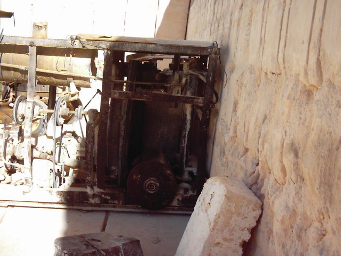 MAQUINA CANTERA 2